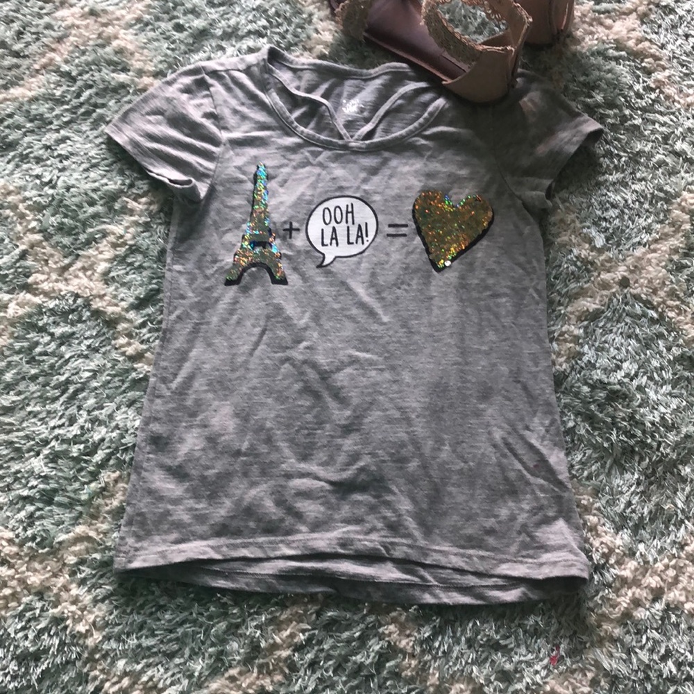 A t shirt